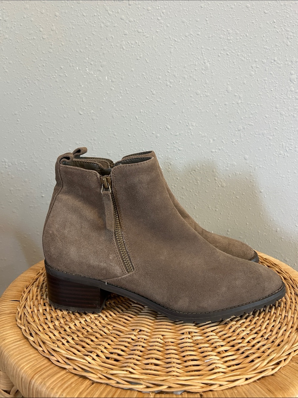 Blondo Taupe Suede Waterproof Ankle Booties Square Toe